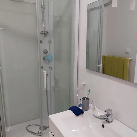Pres De L'etang De Thau Quarto em Acomodações Particulares